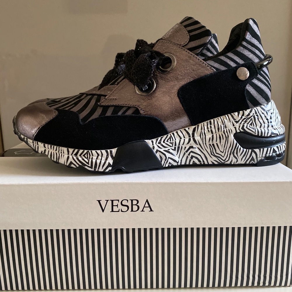 VESBA original leather shoes